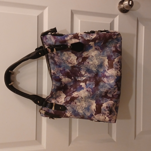 Jessica Simpson Floral purse - Picture 4 of 4